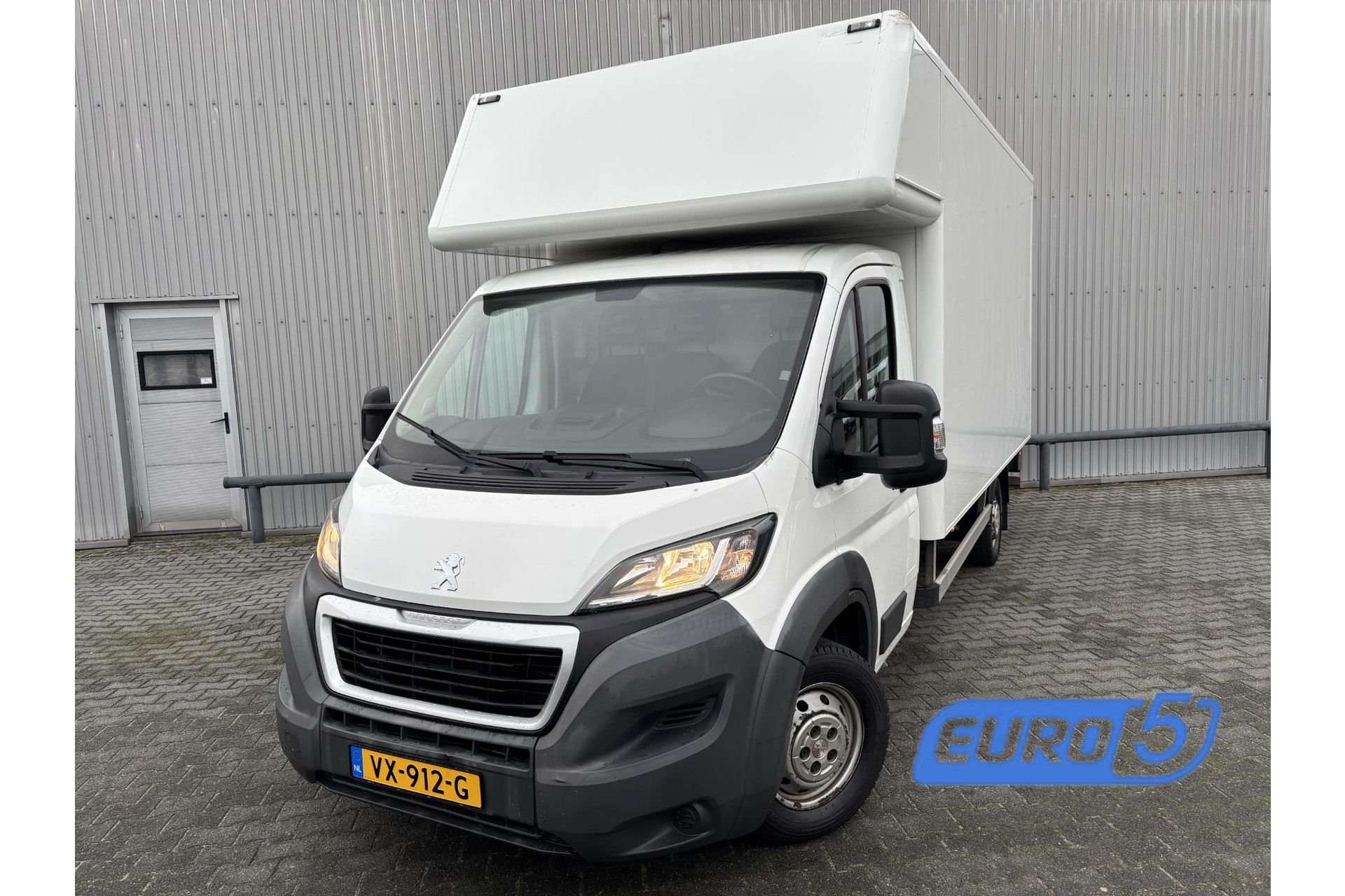 Peugeot Boxer 335 2.2*BAKWAGEN*LAADKLEP*A/C*NAVI*3PERS.*CITYBOX*